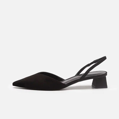 Estate 2025 Nuove donne Nero Baotou Sandali moda Donna Tacchi Décolleté di seta Sandali a punta sexy Scarpe con tacco basso femminile