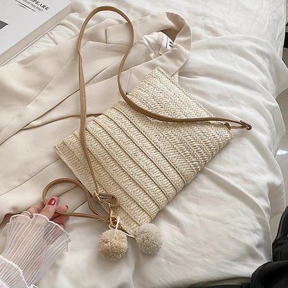 Pochette di paglia da spiaggia estiva borsa a tracolla con ciondolo a sfera carina per le donne borse a tracolla da viaggio borsa da donna borse Casual borsa di vimini