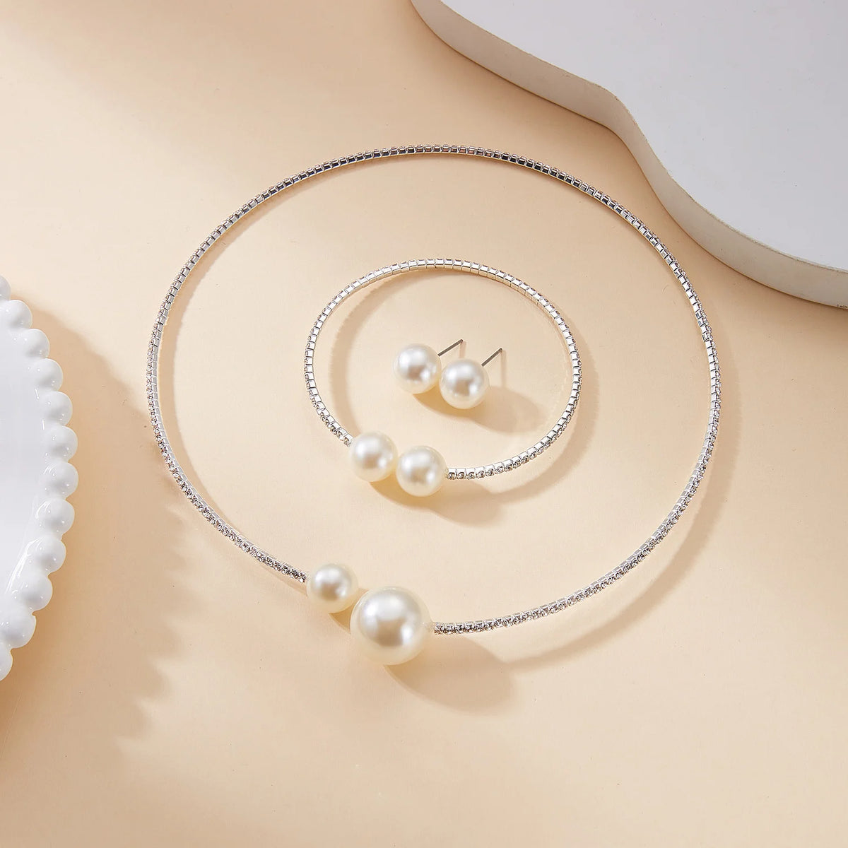 Classic Wedding Party Jewelry Set for Women Exquisite Imitation Pearl Rhinestone Choker Necklace Earrings Bracelet Charm Jewelry