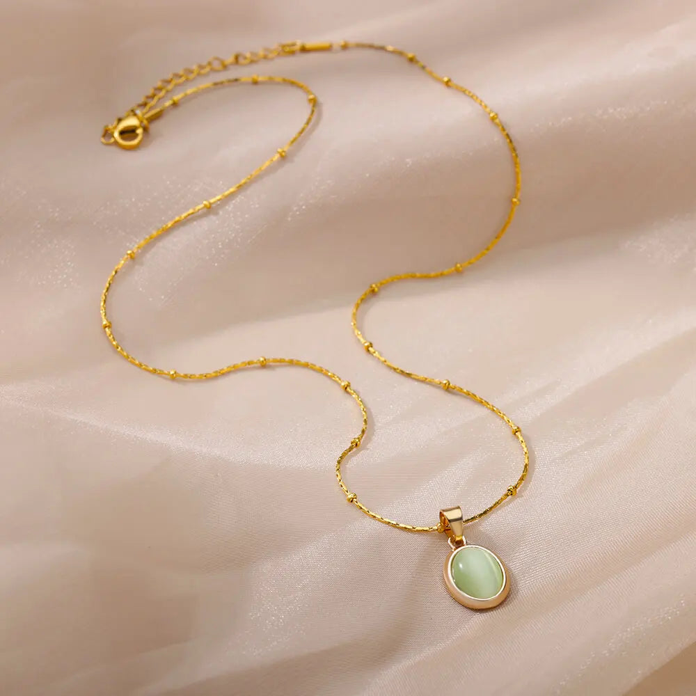 Collana ovale in pietra opale di moda per donna Collana con ciondolo in pietra ovale color oro in acciaio inossidabile Regalo di gioielli estetici per matrimonio