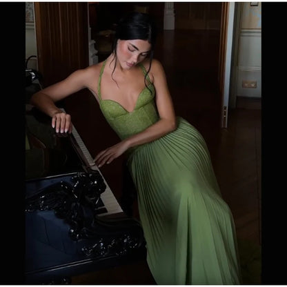 Chic Green Fishbone Halter Abito lungo Lady Solid Sexy Backless Pieghettato Off-spalla Abiti a trapezio 2025 nuovo abito da festa di Natale