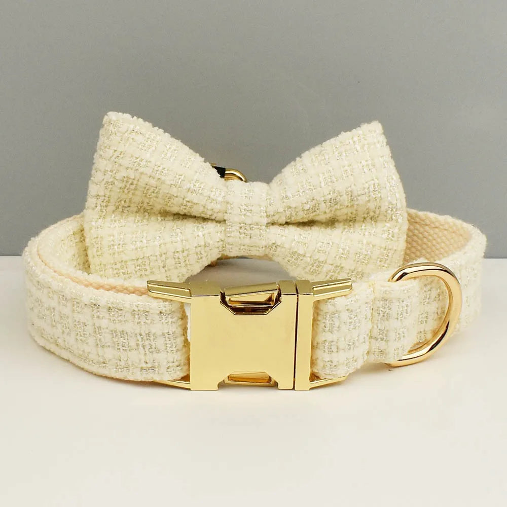 Collare per cani bianco Lusso Nuovo Pettorina per cani regolabile Guinzaglio per cani Set di fibbie in metallo incisibile per cani di piccola e media taglia Forniture per animali domestici