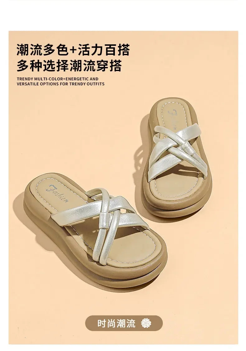 Neue Sommer-Arrivals: Sandalen und Badelatschen, modisch, atmungsaktiv, rutschfest, leicht, lässig, für drinnen und draußen, Strand und Alltag