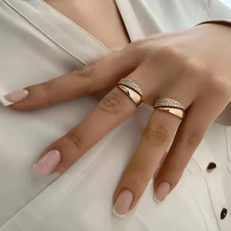 Anelli da sole placcati in oro per donna Pietra naturale intarsiata in anello con struttura in metallo cavo Gioielli alla moda