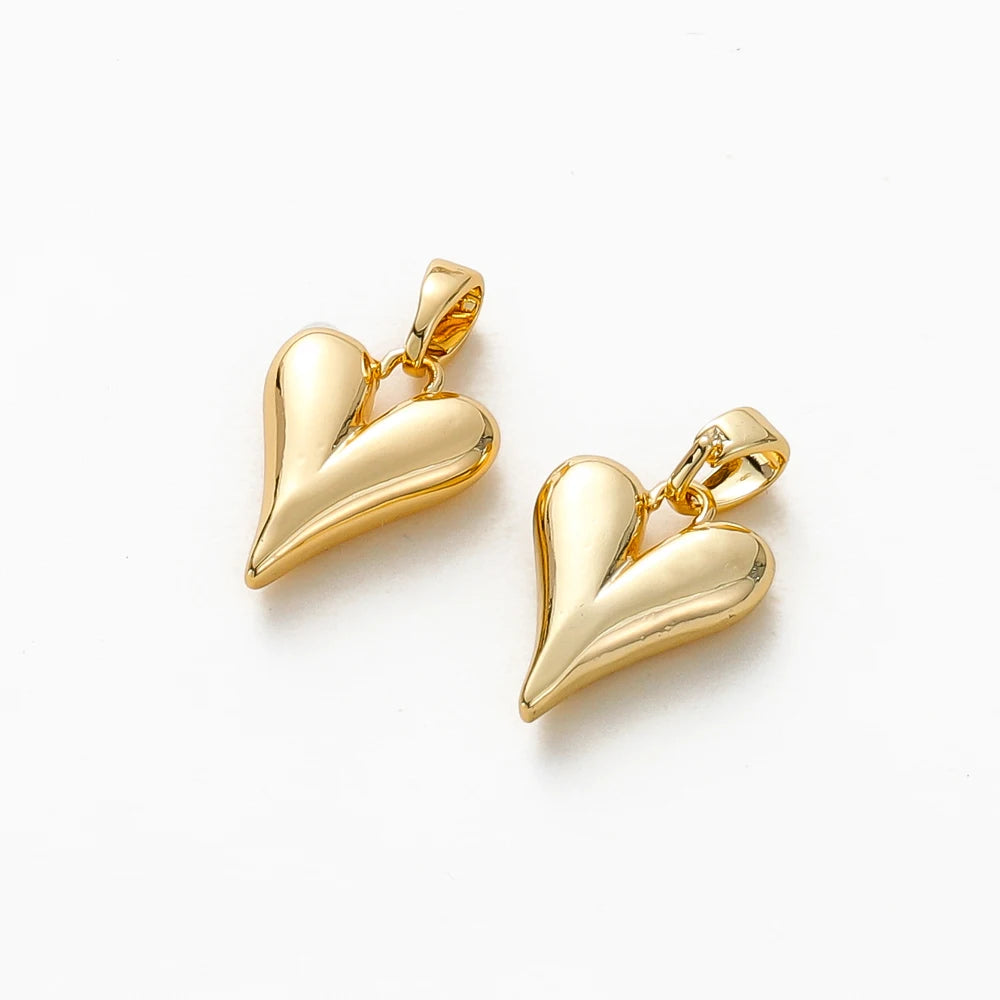 4 ciondoli a forma di cuore di pesca piccoli placcati in oro 18 carati per la creazione di gioielli, orecchini fai da te, collane, accessori pendenti