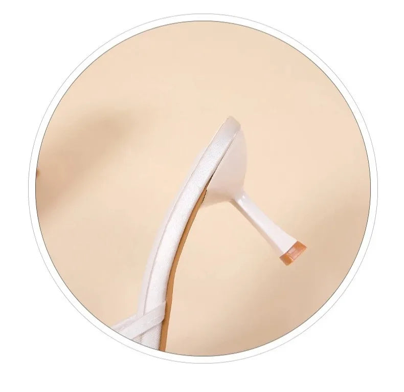 Damen Sommersandalen Elegante Sandalen Damen High Heels Mode Schmetterling Knoten offene Zehen Hausschuhe High Quality Marken Designer Damenschuhe