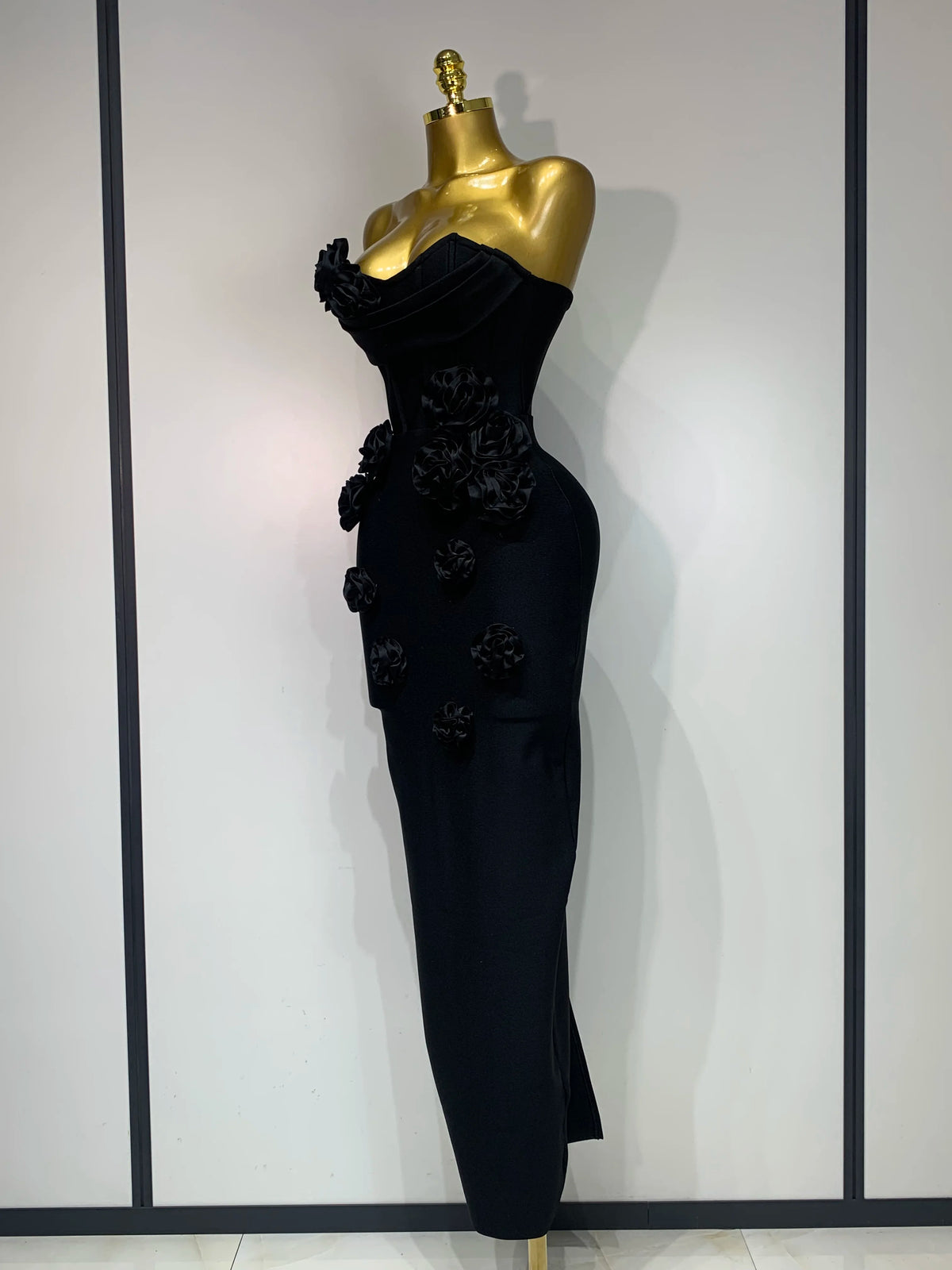 2025 Le più nuove donne sexy senza spalline backless fiore rosso vestito dalla fasciatura midi Celebirty eleganti abiti da sera per feste di compleanno