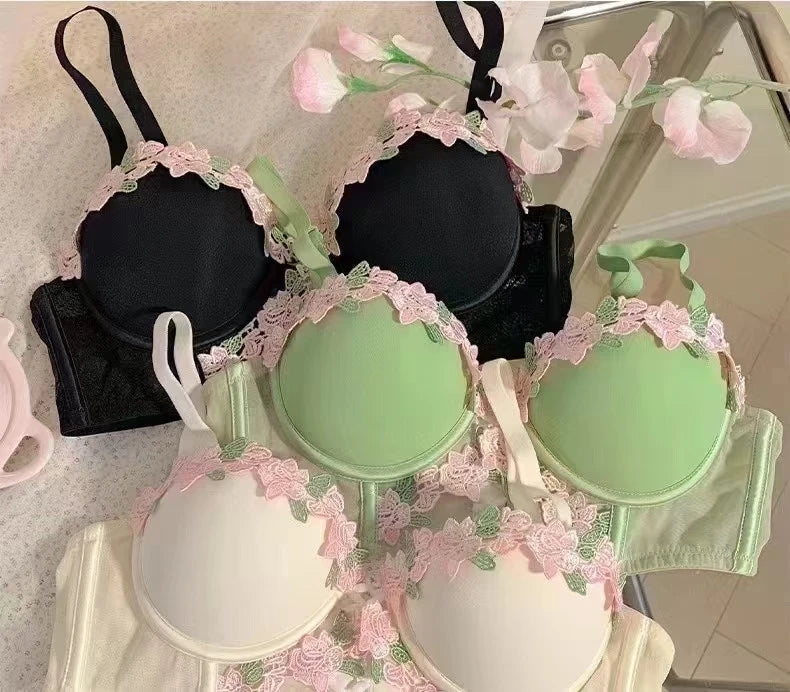MOYISU London Anime Bralette - Delicato reggiseno senza fili per adolescenti, lingerie estiva giapponese Busto piccolo Allure sottile aderente