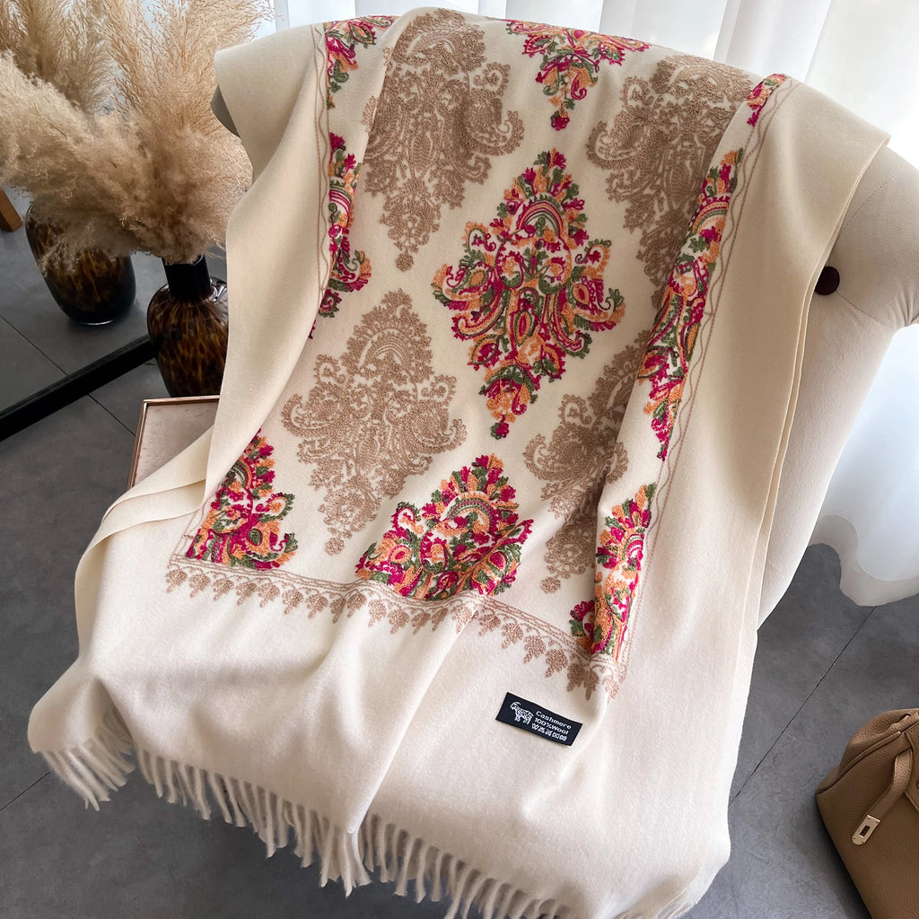 Sciarpa di cashmere calda invernale per donna Coperta di Pashmina ricamata Scialle spesso Fazzoletto da collo Moda Bufanda Echarpe Poncho
