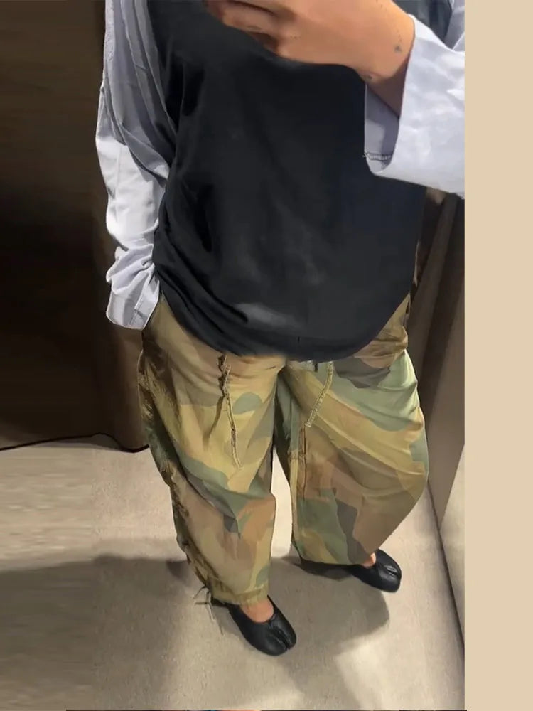 Pantaloni da donna con stampa mimetica, vita con coulisse, gamba larga, taglio ampio, orlo con coulisse, vestibilità comoda, pantaloni casual, streetwear, nuova moda 2026