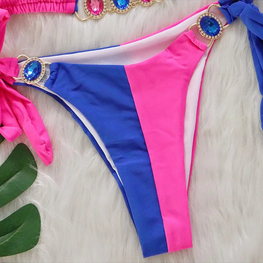 2026 Bikini da donna a due pezzi con scollo all'americana e inserti di diamanti, modello intagliato, costume da bagno da spiaggia