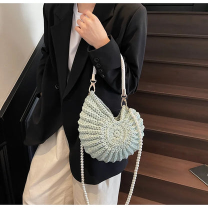 Borse a tracolla da donna all'uncinetto a forma di conchiglia creativa Divertenti catene di perle carine Borsa a tracolla in tessuto fatto a mano Novità piccole borse