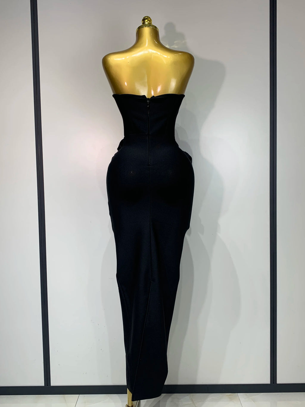 2025 Le più nuove donne sexy senza spalline backless fiore rosso vestito dalla fasciatura midi Celebirty eleganti abiti da sera per feste di compleanno