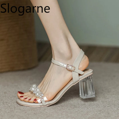 Damen-Sommersandalen 2026 Neu mit Perlen High Heels Pantoletten Mädchen mit Kristallabsatz Trendige transparente Sommerschuhe