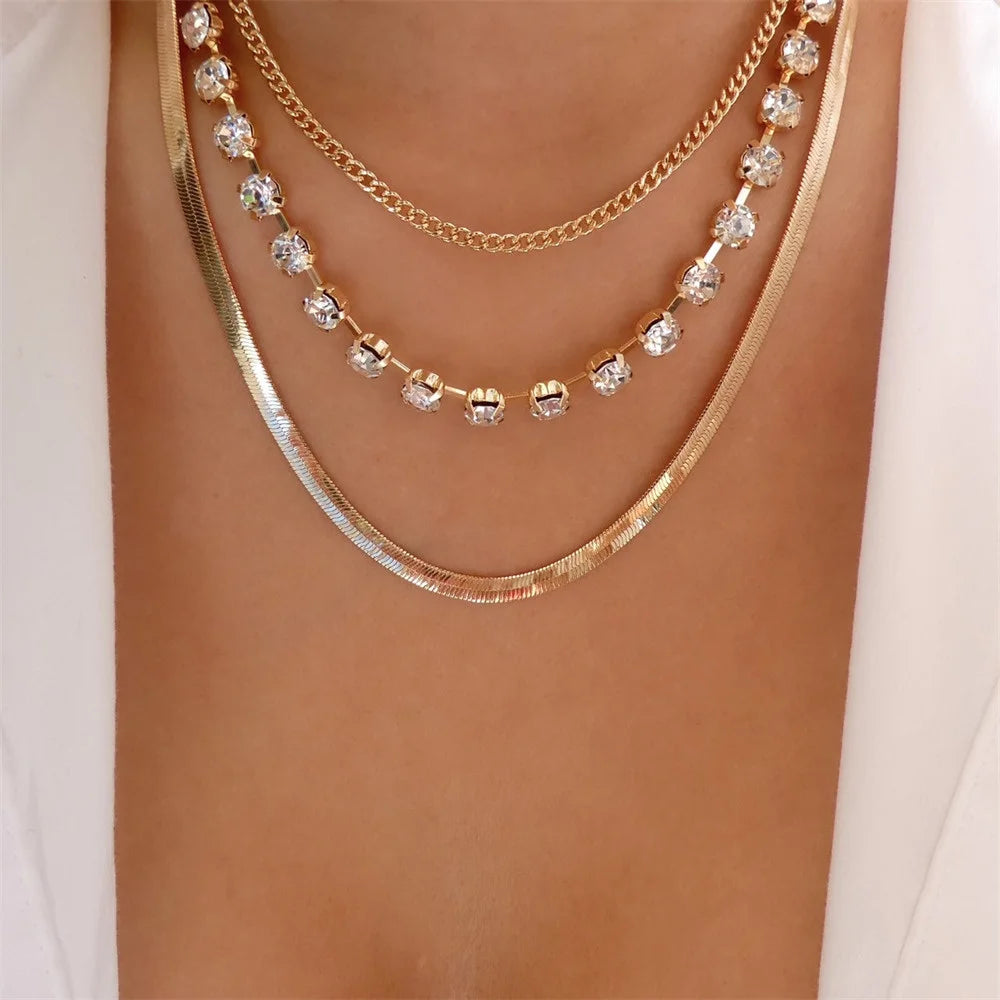 Collana con ciondolo moneta con ritratto di testa a catena spessa con piatto in oro punk vintage per gioielli hip-hop geometrici multilivello di moda da donna