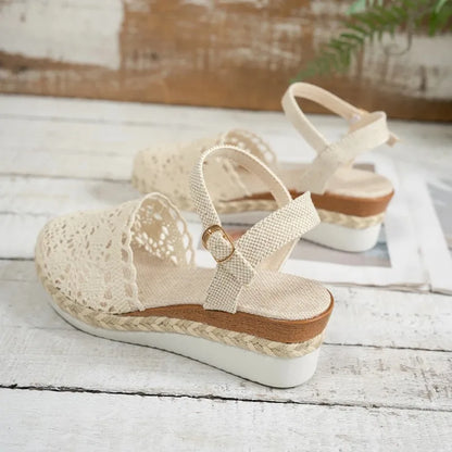 Sandales de mode décontractées d'été pour femmes 2025 Nouvelles chaussures pour femmes Chaussures compensées en maille respirante Sandales de plage décontractées