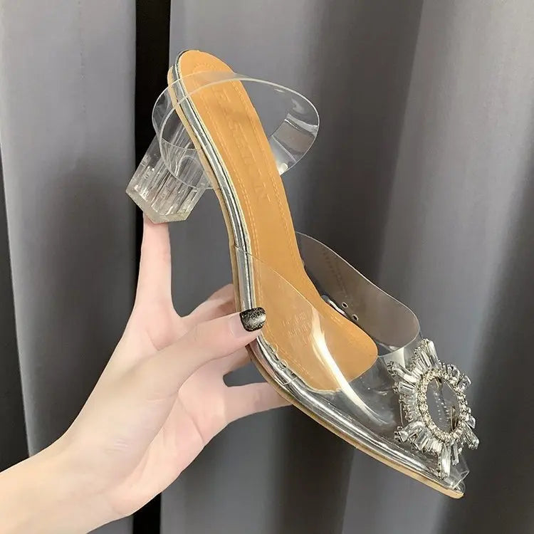 Sandali con tacco alto a punta da donna estivi Pantofola in vetro trasparente Tacco spesso Scarpe alla moda a forma di vetro da vino
