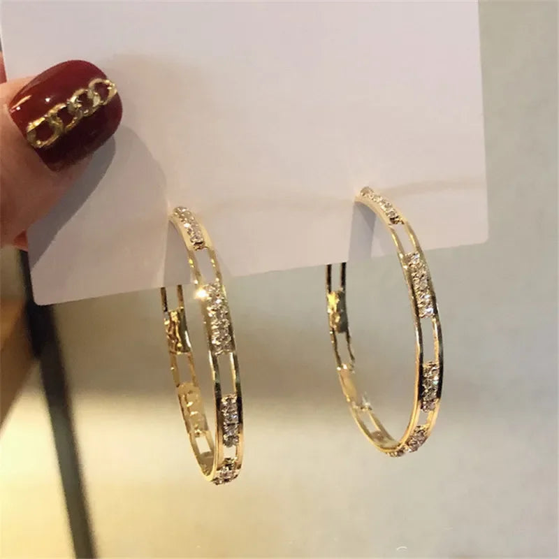 Orecchini a cerchio rotondi bianchi grandi femminili di lusso Orecchini da sposa color oro moda Orecchini con doppia pietra zircone per le donne