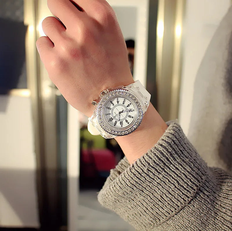 led Flash Orologio luminoso Tendenze della personalità studenti amanti gelatine donna orologi da uomo 7 colori luce Orologio da polso bayan kol saati