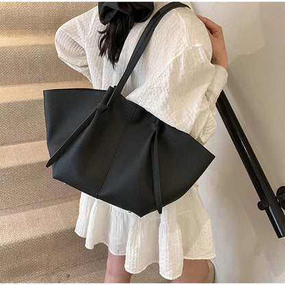 Estate nuova borsa tote di grande capacità moda alla moda modello litchi tinta unita trama semplice borsa monospalla sotto le ascelle
