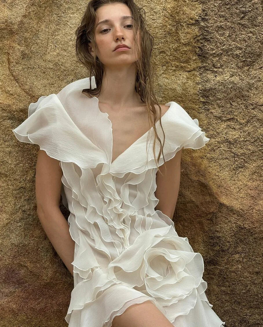 Y2K Mini abito con volant per donna Moda irregolare Abiti da vacanza al mare Estate Sexy con spalle scoperte Abiti da festa di compleanno 2025