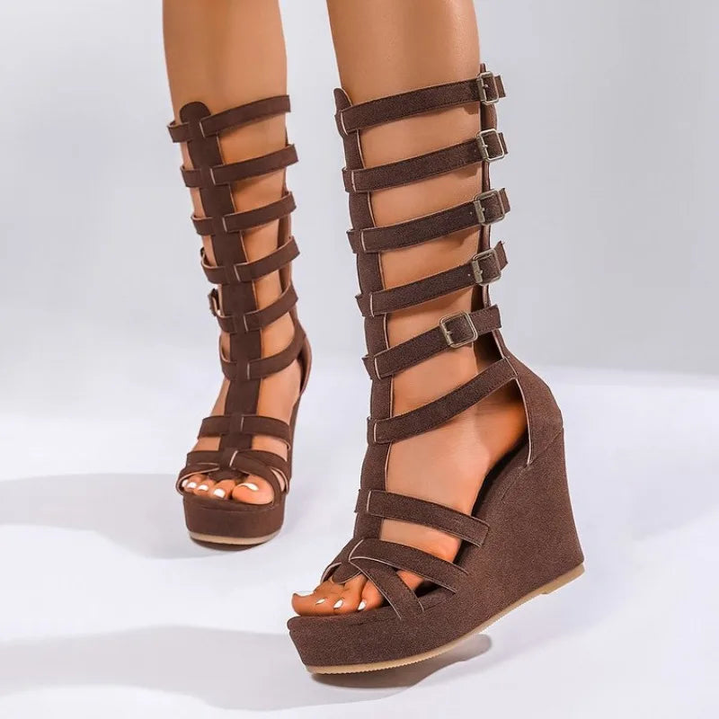 Sandali con plateau da donna estivi Scarpe basse scavate alte taglie forti Scarpe da donna con fibbia per cintura Sandali con zeppa romana con suola morbida da donna