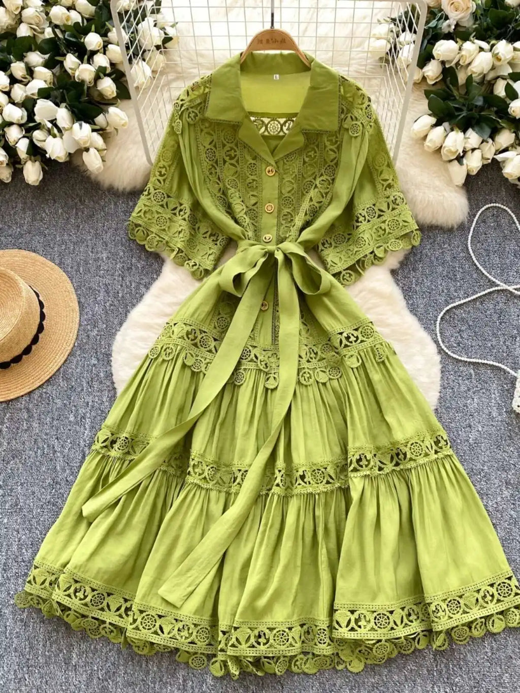 Abiti midi scavati di lusso Camicia da donna Vacanza estiva Elegante bottone monopetto Cintura in pizzo Ricamo Vestido lungo da festa