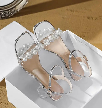 Damen-Sommersandalen 2026 Neu mit Perlen High Heels Pantoletten Mädchen mit Kristallabsatz Trendige transparente Sommerschuhe