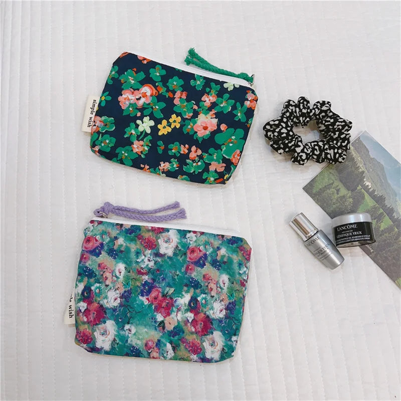 Portamonete in cotone con stampa floreale fresca estiva Mini portaoggetti Borsa in stoffa piccola Borsa per cuffie Borsa per cosmetici da viaggio Borsa per trucco