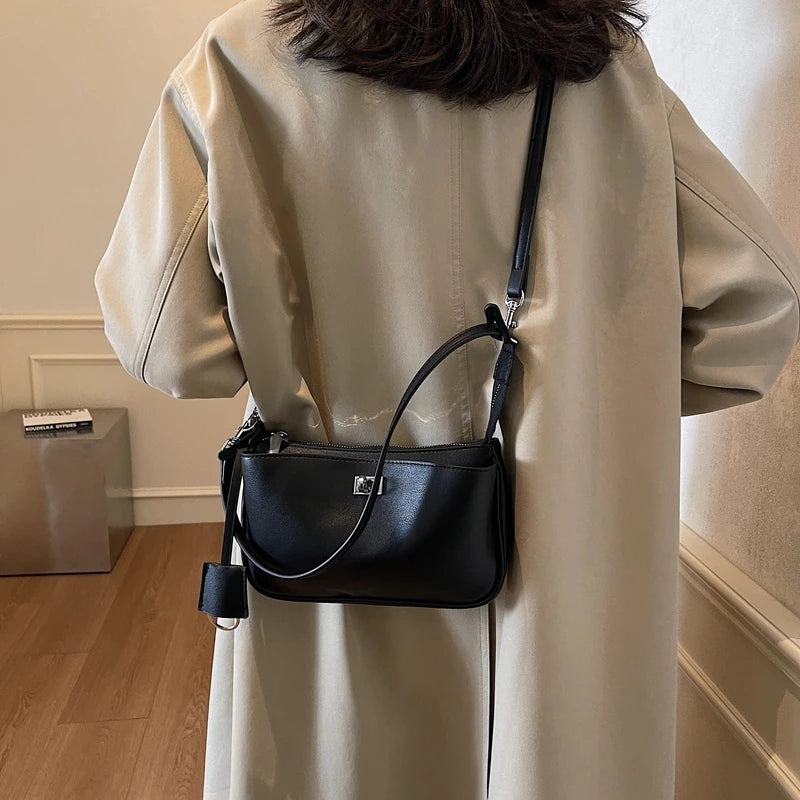 Borse a tracolla ascellari di lusso di marca MOODS per le donne Cartelle a tracolla con doppia tracolla per armadietto 2025 Borse estive di ultime del designer