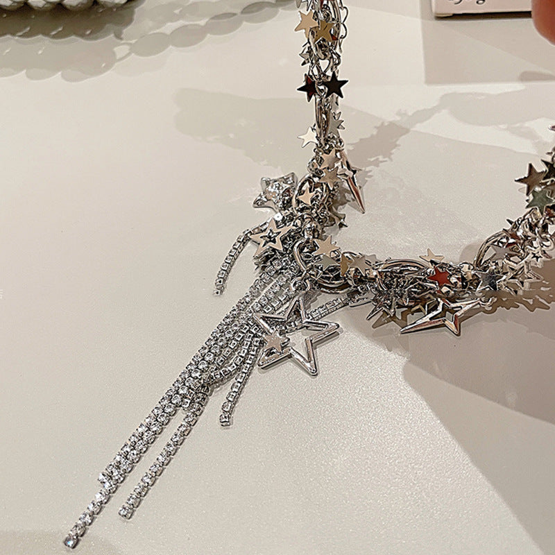 Collana scavata con paillettes a stella per donna Collana girocollo con nappe con strass intarsiati alla moda Accessori stile Y2k regalo
