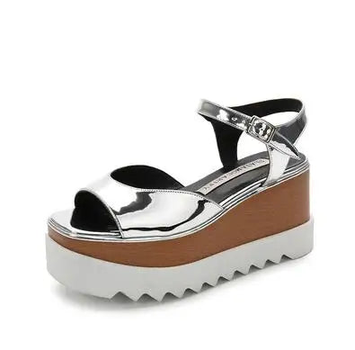 Genuine Leather Buckle Strap Sandals Breathable Sneakers Stars women summer rivets shoes Korean Style Platform Casual Shoes