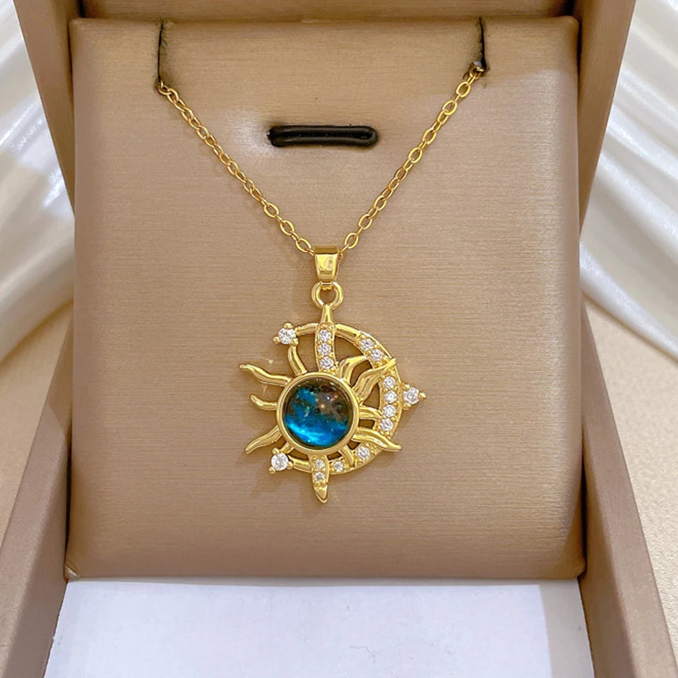 Collana di lusso leggera in acciaio al titanio con serie Star per donna, colore oro, pianeta, luna, astronauta, collane con ciondolo, gioielli, regali