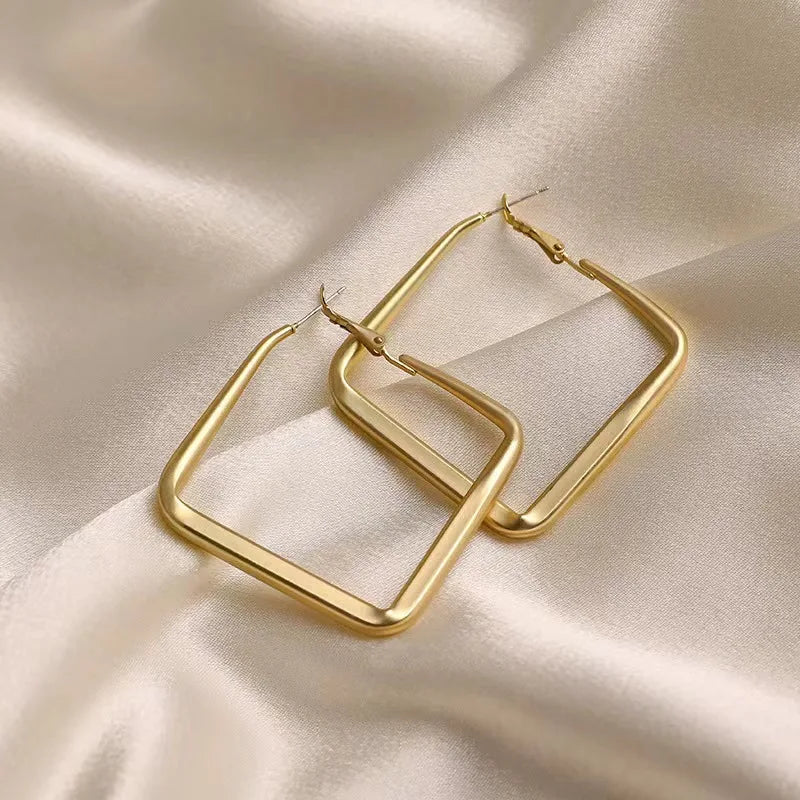 Orecchini a cerchio quadrati color oro moda per le donne Gioielli esagerati con orecchini a cerchio irregolari geometrici in metallo