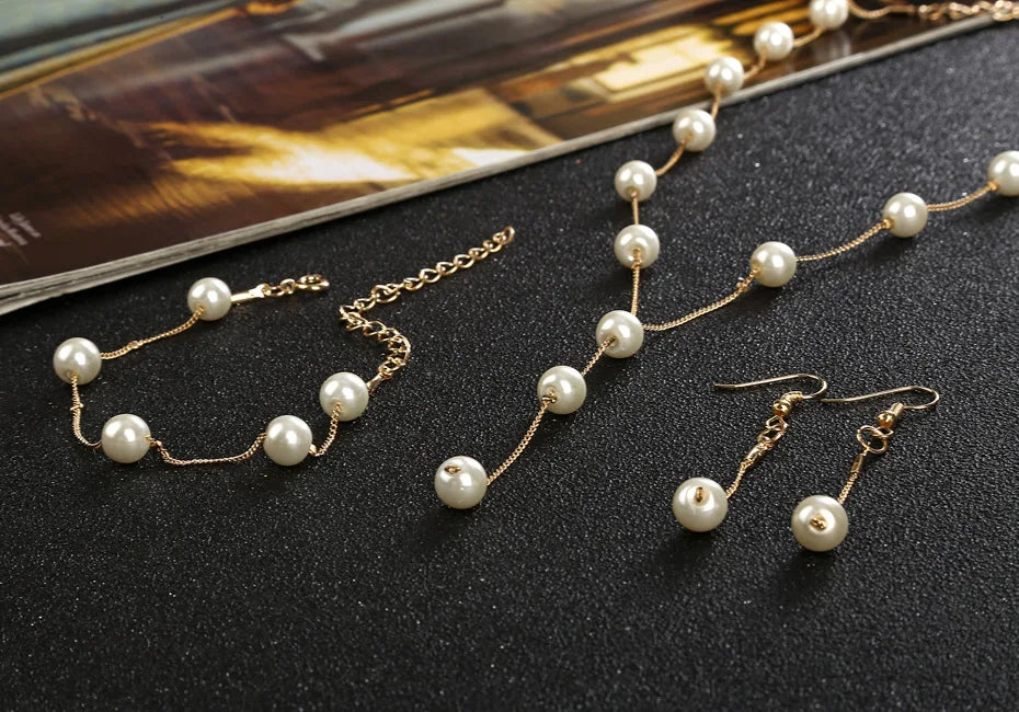4 pezzi di collana color oro, orecchini, bracciale, set da donna, elegante collezione di perle d'imitazione, gioielli con nappa temperamento