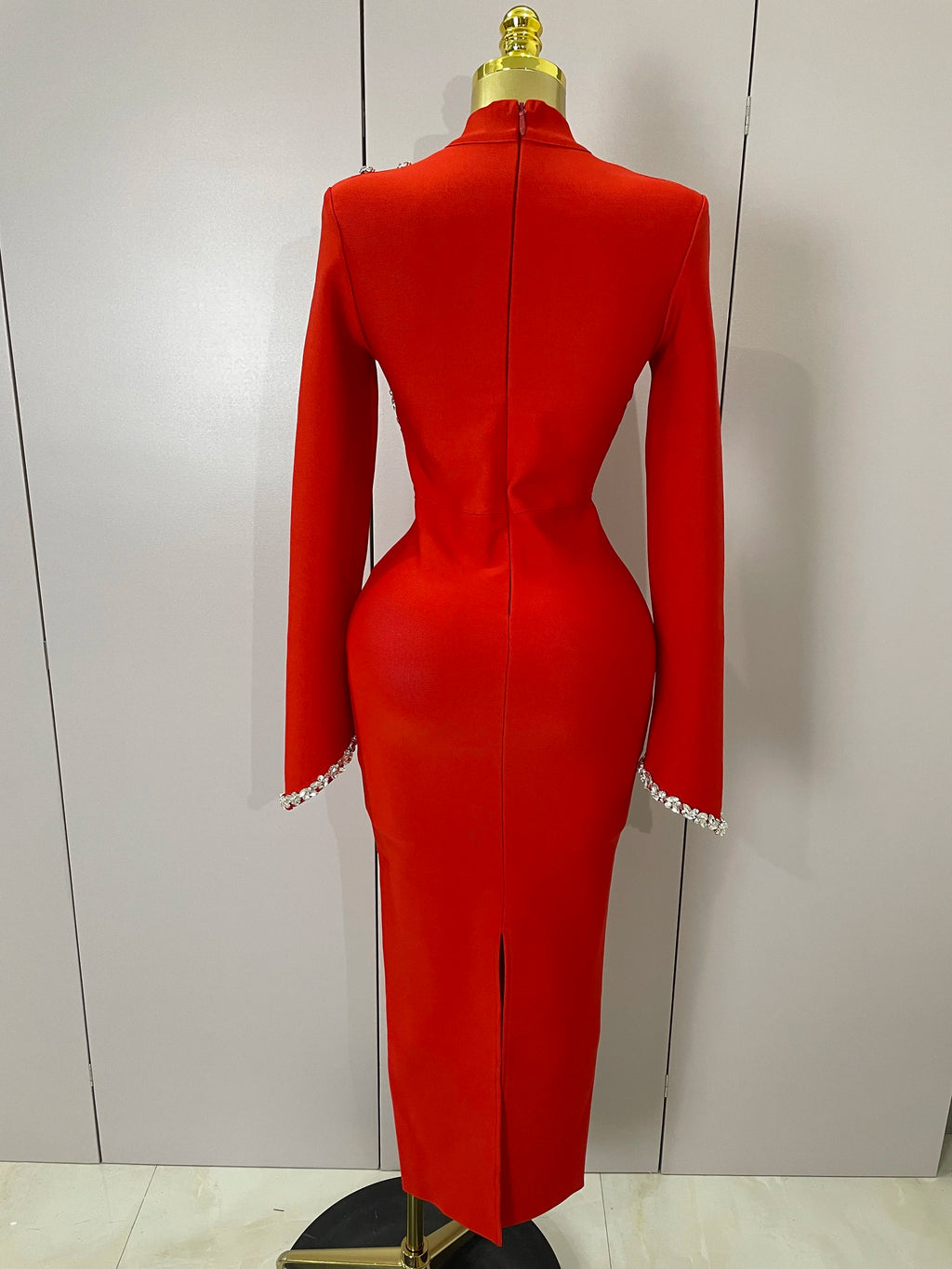 Abito lungo aderente con fasciatura aderente con diamanti a maniche lunghe sexy 2025 Abiti da compleanno di lusso per feste da sera eleganti per celebrità da donna