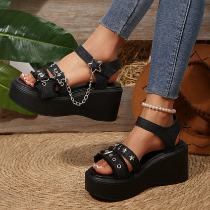 Nuovi Sandali Estivi con Zeppa e Plateau, Catena Metallica, Taglie Grandi, Stile Romano, Punta Aperta, Scarpe Casual con Tacco Rialzato