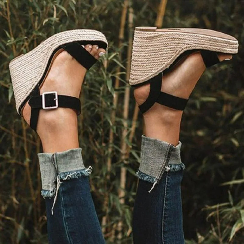 Nouvelles Sandales d'Été pour Femmes, Sandales à Talons Hauts Tendance, Chaussures Compensées Confortables pour l'Extérieur, Sandales Compensées Légères pour Femmes