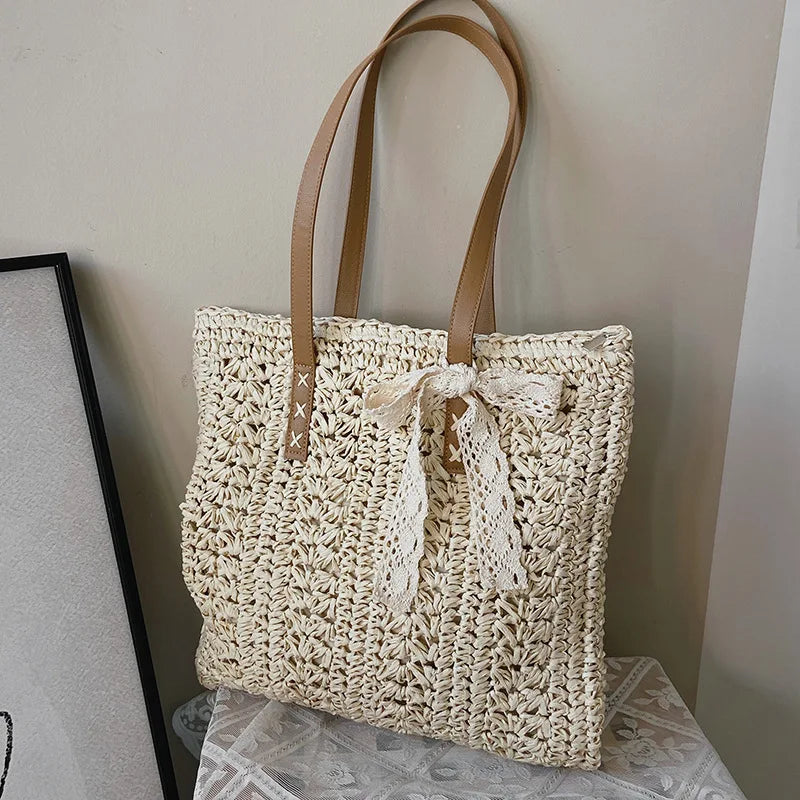 Borsa da spiaggia quadrata in paglia cava Borsa a tracolla intrecciata fatta a mano Borsa da viaggio per lo shopping in rafia in rattan Borsa casual per le vacanze estive bohémien