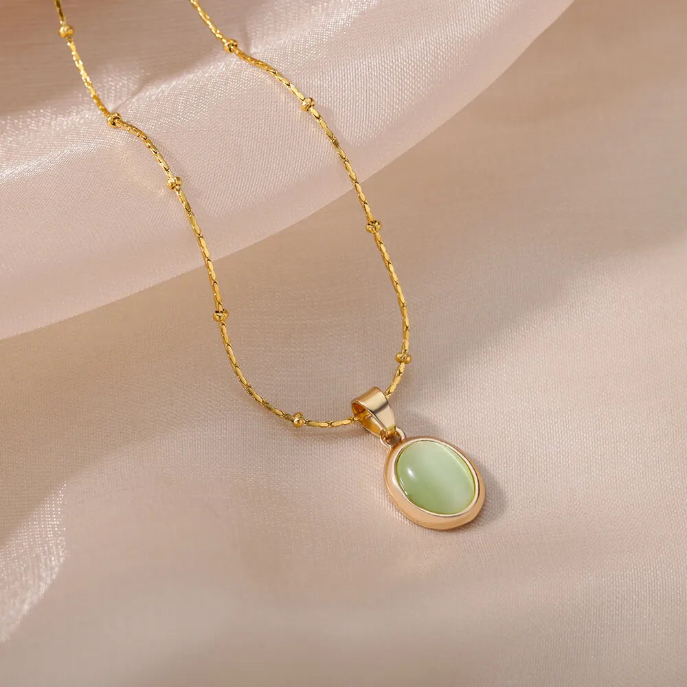 Collana ovale in pietra opale di moda per donna Collana con ciondolo in pietra ovale color oro in acciaio inossidabile Regalo di gioielli estetici per matrimonio