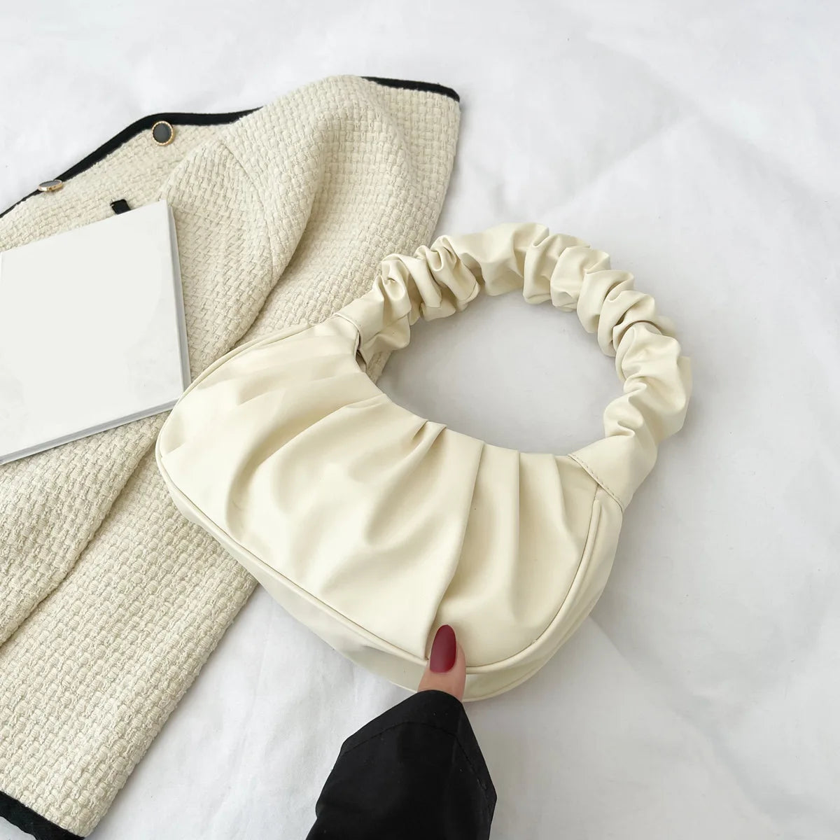 HOMEFISH Borse a tracolla a forma di nuvola in PU pieghettato alla moda per le donne Borse a tracolla per ascelle per il tempo libero Borsa per gnocchi Borse a mano per lo shopping femminile