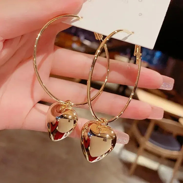 Orecchini a bottone a forma di conchiglia di perla di conchiglia di cristallo blu eleganti vintage per le donne Regalo per feste di gioielli rotondi con geometria semplice