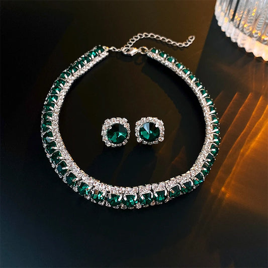 Orecchini a bottone con collana di strass verdi di lusso per le donne collane con Choker di cristallo Set di gioielli per banchetti di matrimoni di moda da donna