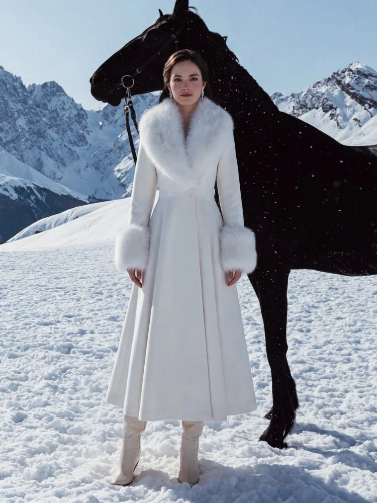 Cappotto lungo elegante da donna in misto lana con collo grande in pelliccia sintetica, polsini e vita arricciata, modello svasato a trapezio, maxi cappotto retrò per feste, capospalla
