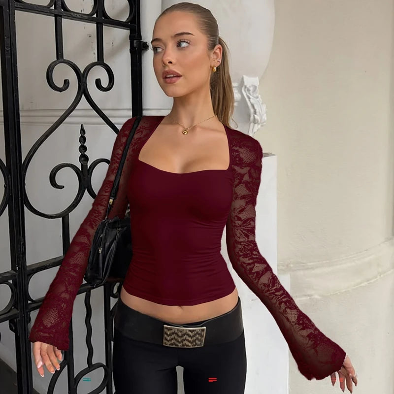 Hugcitar T-shirt corta sexy a maniche lunghe in pizzo patchwork con colletto quadrato moda donna Top velato per le vacanze estive Night Club