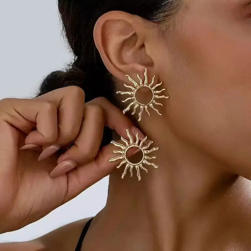 Orecchini a bottone a forma di conchiglia di perla di conchiglia di cristallo blu eleganti vintage per le donne Regalo per feste di gioielli rotondi con geometria semplice