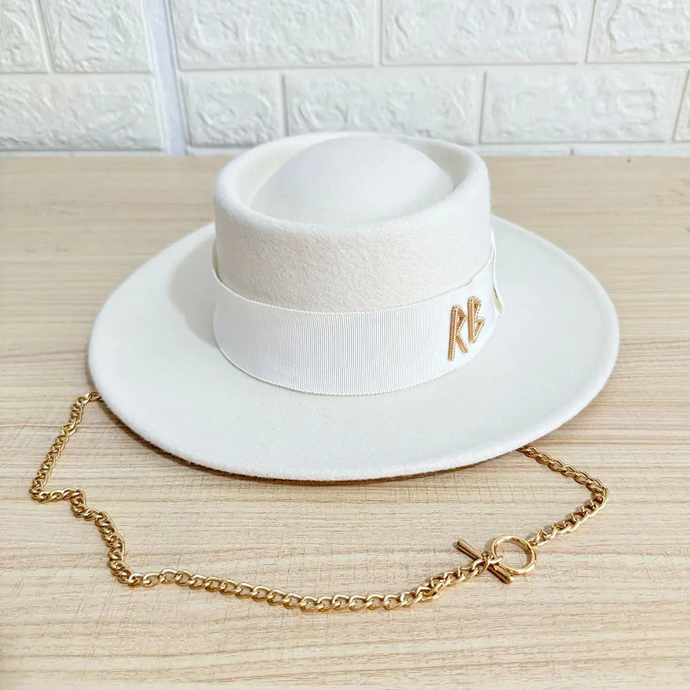 Moda Metallo RB Lettera Catena 100% Cappelli di Lana Per Le Donne Degli Uomini di Inverno Panaman Jazz Cappello Vacanze All'aperto Festa di Nozze Fedora Cap Nuovo