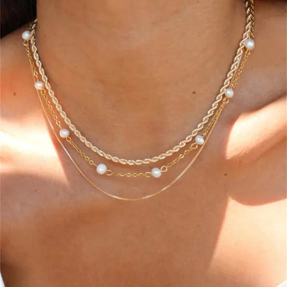 Collana con ciondolo moneta con ritratto di testa a catena spessa con piatto in oro punk vintage per gioielli hip-hop geometrici multilivello di moda da donna