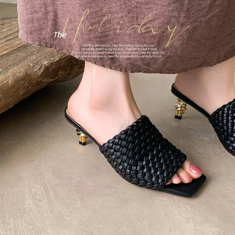 Sandales d'été pour femmes, pantoufles de style concis, sandales en tissu pour filles, sandales de mariée sexy à talon chaton élégant