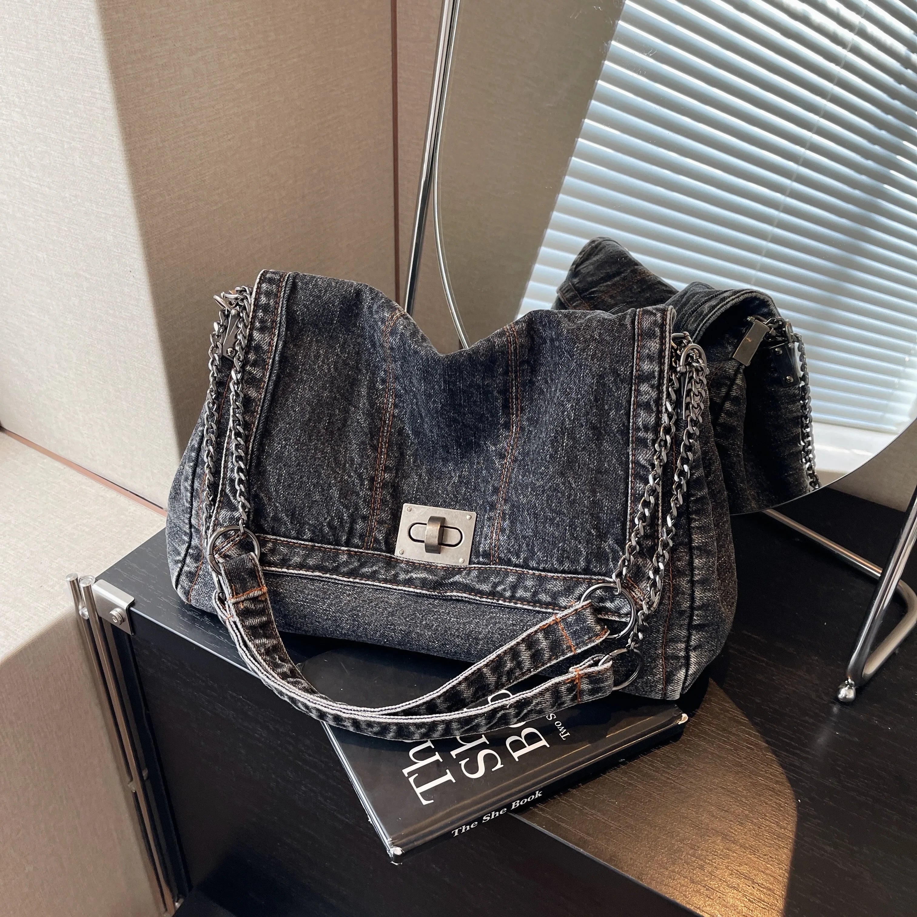 Borsa in denim da donna 2025 Borse a tracolla casual di nuova moda Borsa tote di grande capacità Borse a tracolla per pendolari di classe per donna bolsa sac
